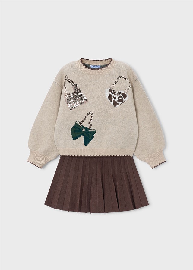 PULLOVER APLIQUES